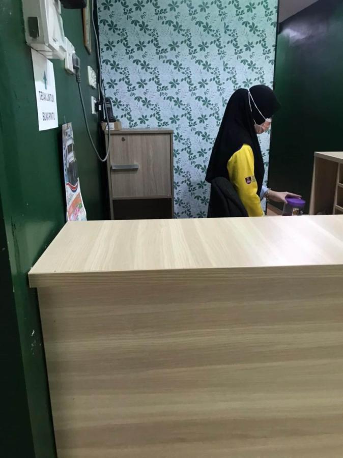 OYO 90361 Motel Inapan Mahsuri Jitra Bagian luar foto