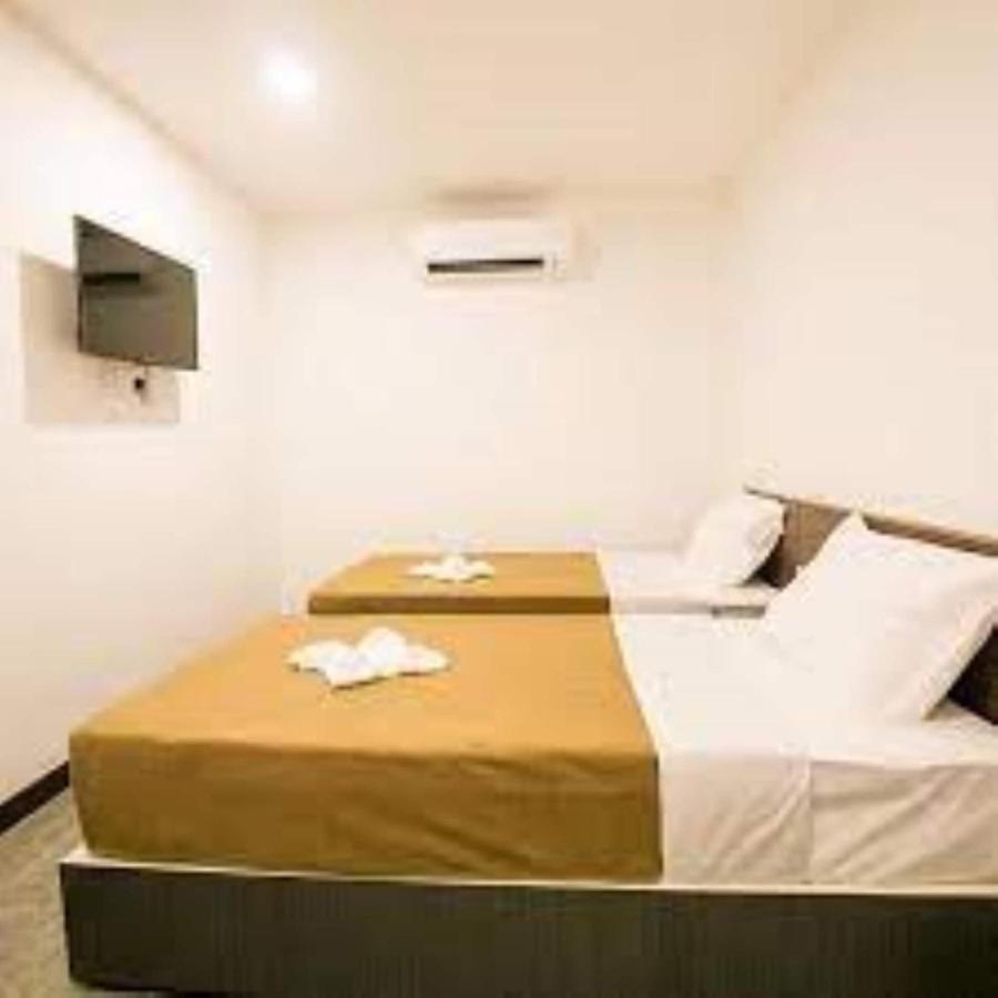 OYO 90361 Motel Inapan Mahsuri Jitra Bagian luar foto